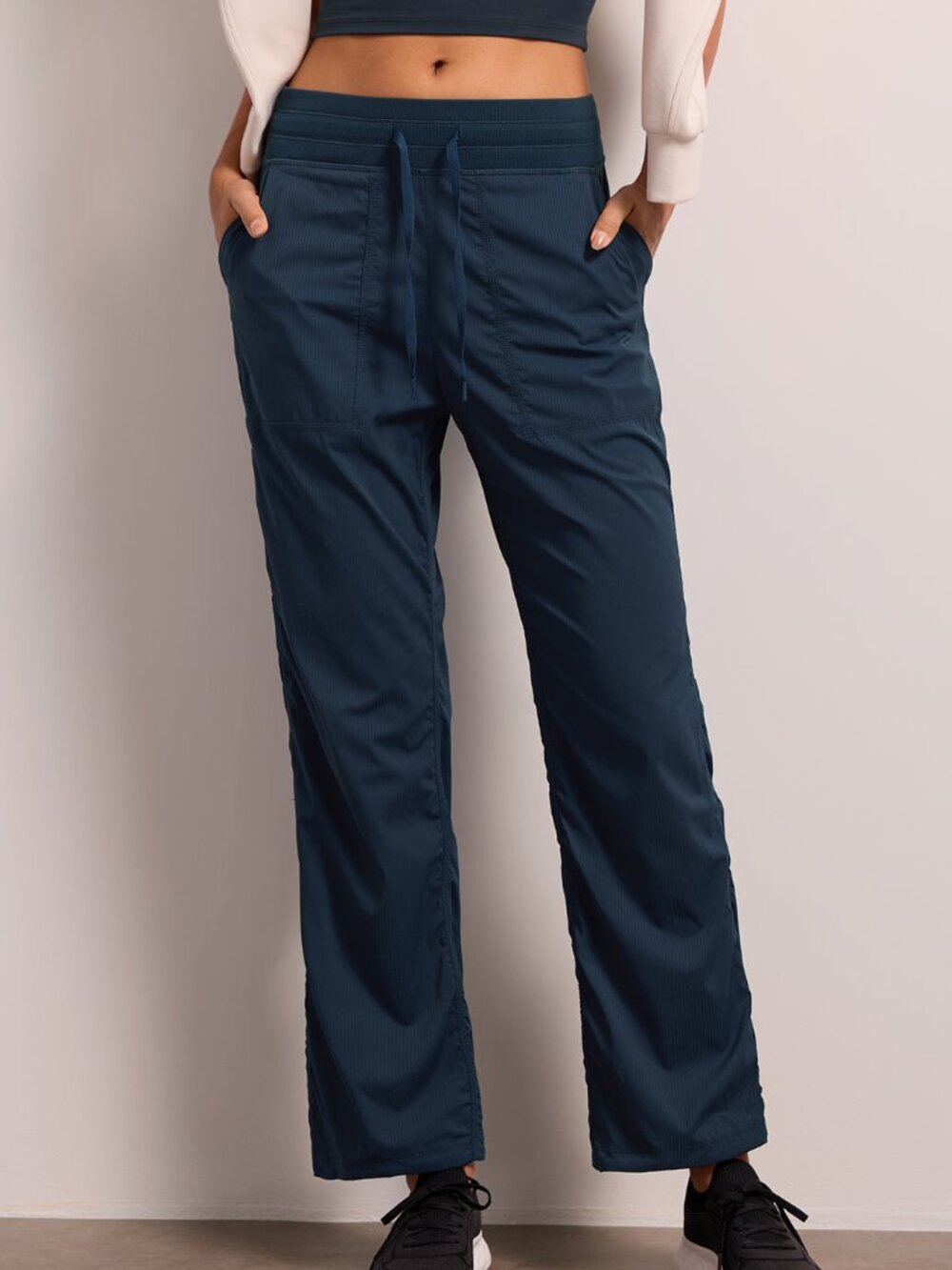 CRZ YOGA Lightweight Straight Leg Pants Ink Blue Size L NWT